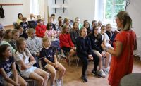 Eliza Piotrowska i „Ciocia Jadzia” w Bibliotece Publicznej w Wyrzysku (3)