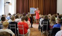 Eliza Piotrowska i „Ciocia Jadzia” w Bibliotece Publicznej w Wyrzysku (6)
